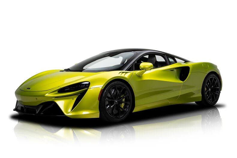 2023 McLaren Artura