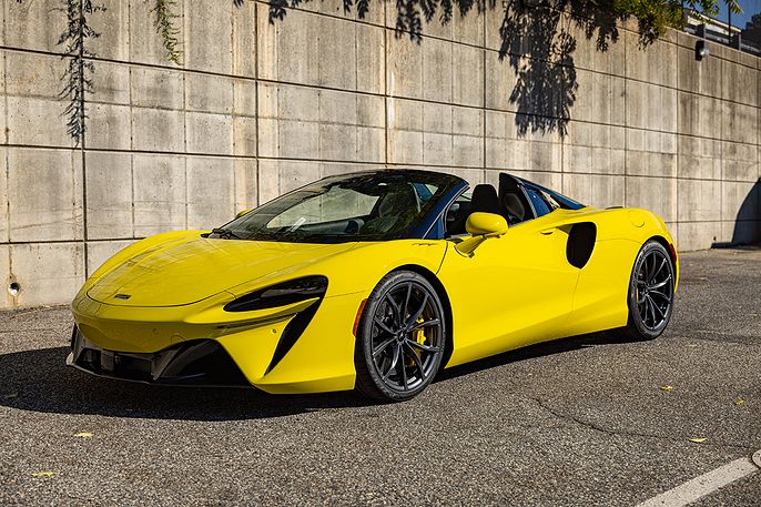 2027 McLaren Artura