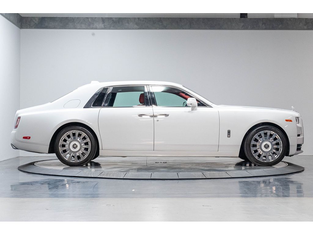 2019 Rolls-Royce Phantom