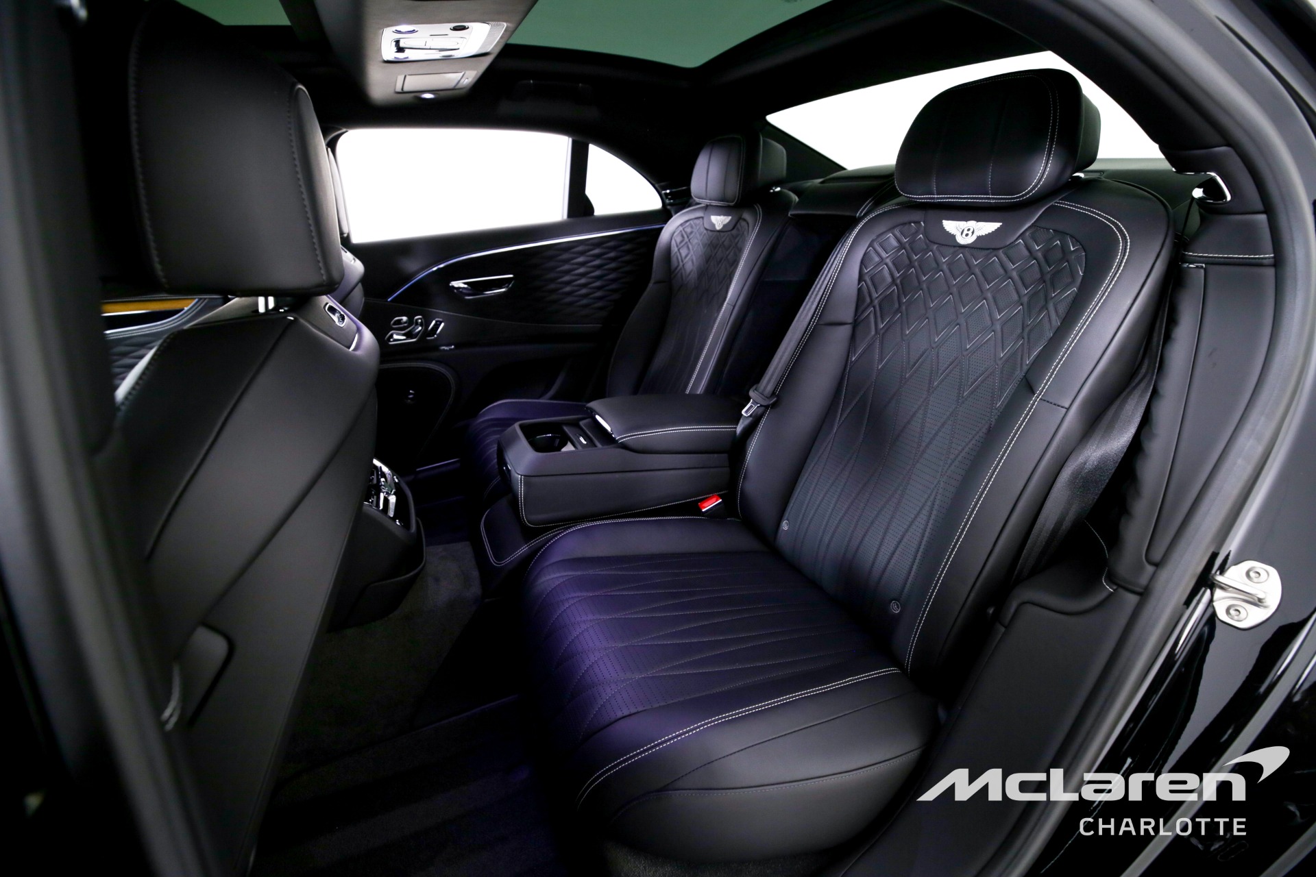 Vehicle Image 17 of 65 for 2021 Bentley Flying Spur