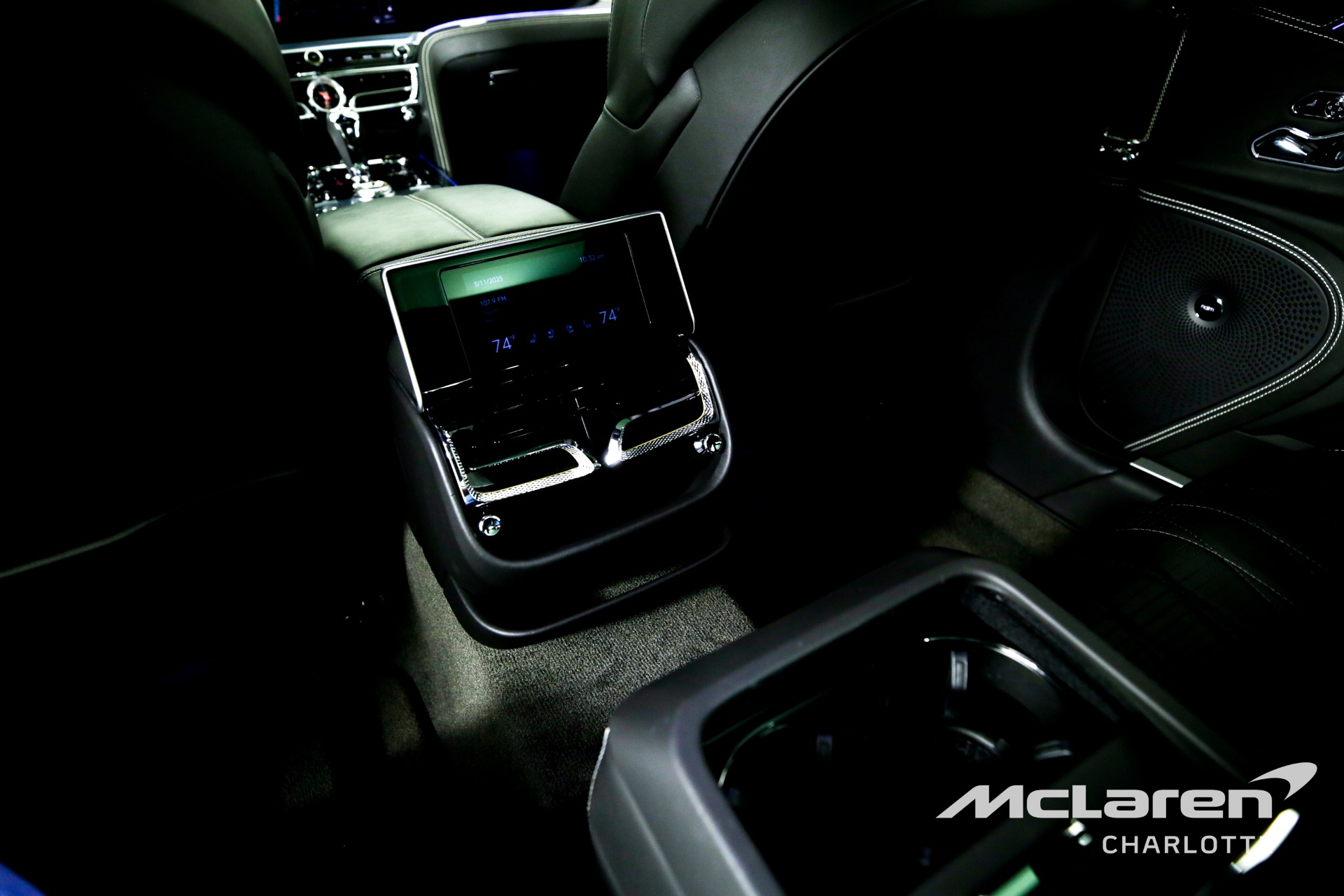 Vehicle Image 18 of 65 for 2021 Bentley Flying Spur