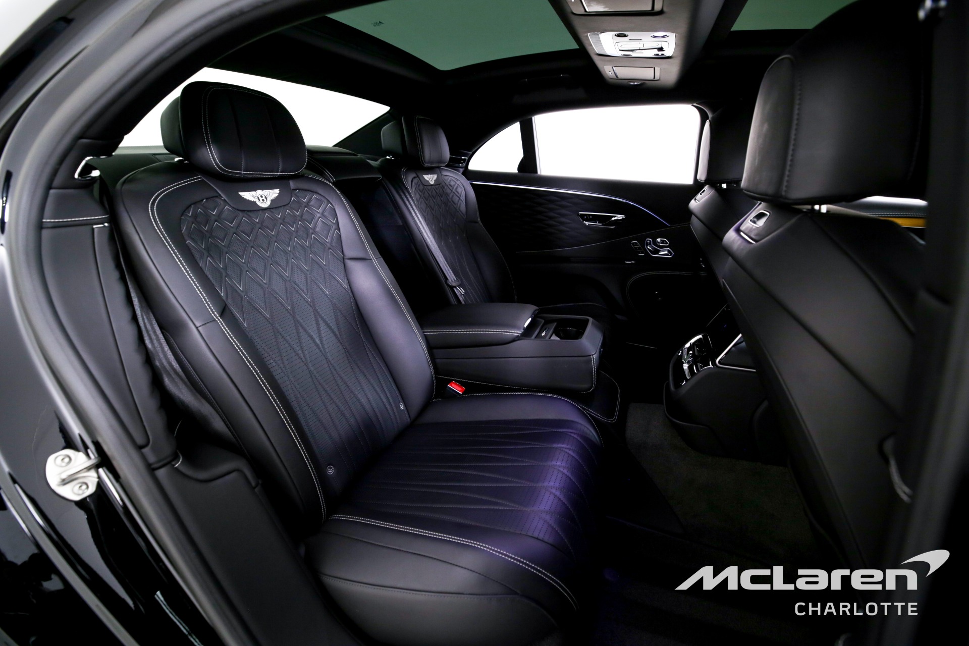 Vehicle Image 23 of 65 for 2021 Bentley Flying Spur