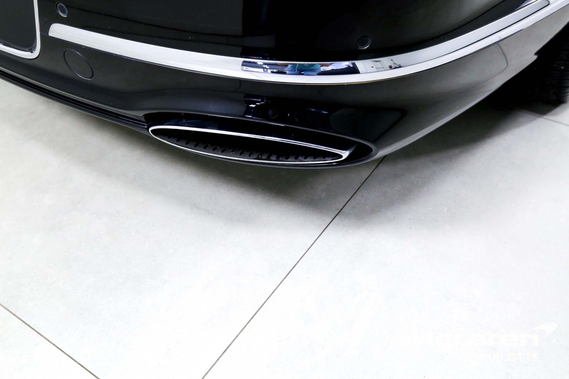 Vehicle Image 40 of 65 for 2021 Bentley Flying Spur
