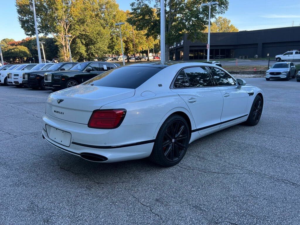 Vehicle Image 8 of 27 for 2020 Bentley Flying Spur