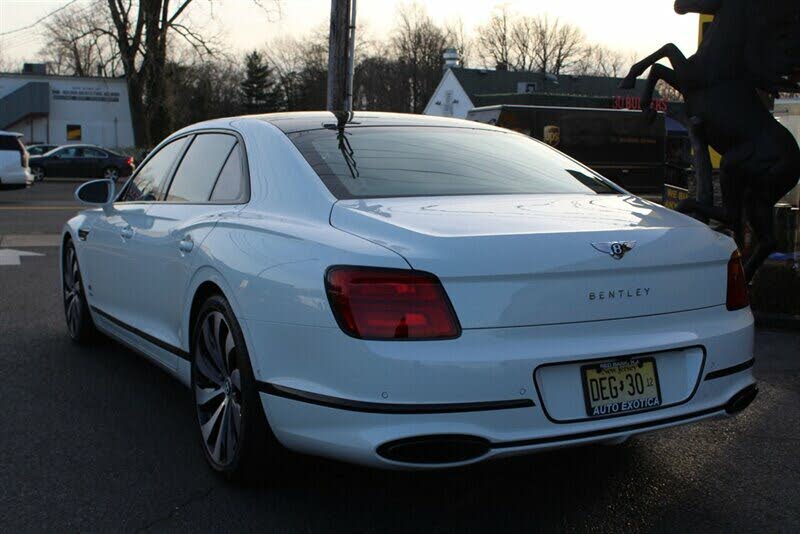 Vehicle Image 102 of 250 for 2021 Bentley Flying Spur