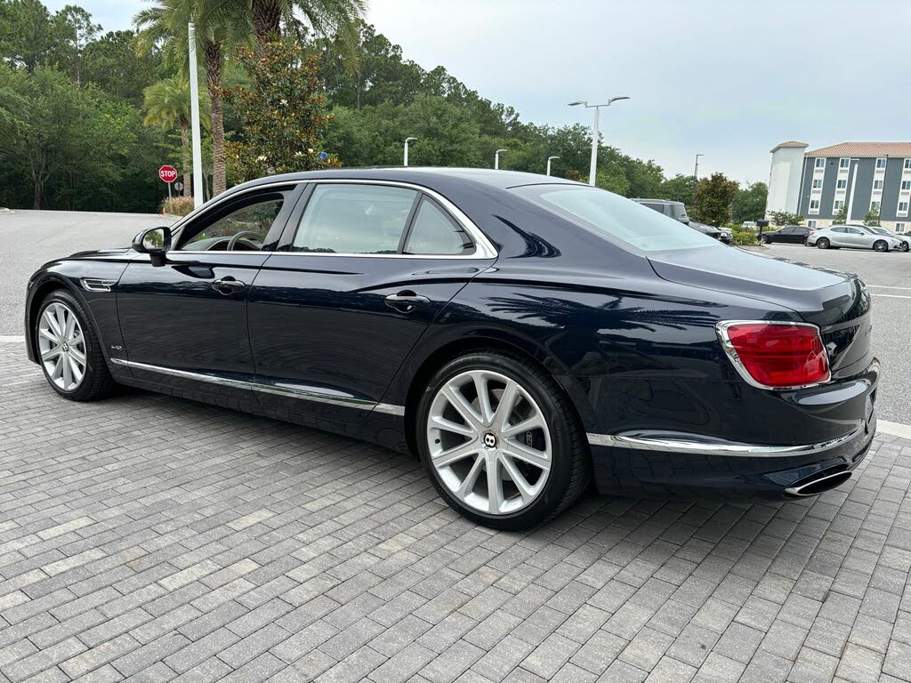 Vehicle Image 24 of 74 for 2020 Bentley Flying Spur