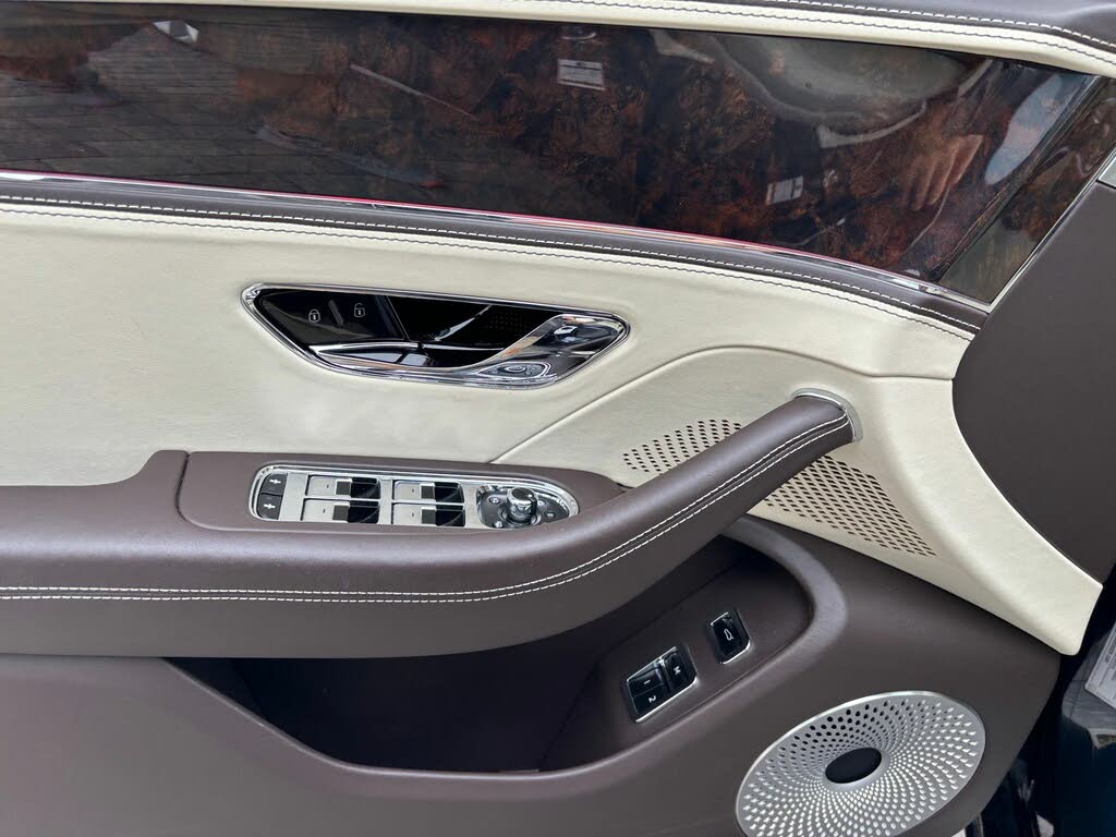 Vehicle Image 52 of 74 for 2020 Bentley Flying Spur