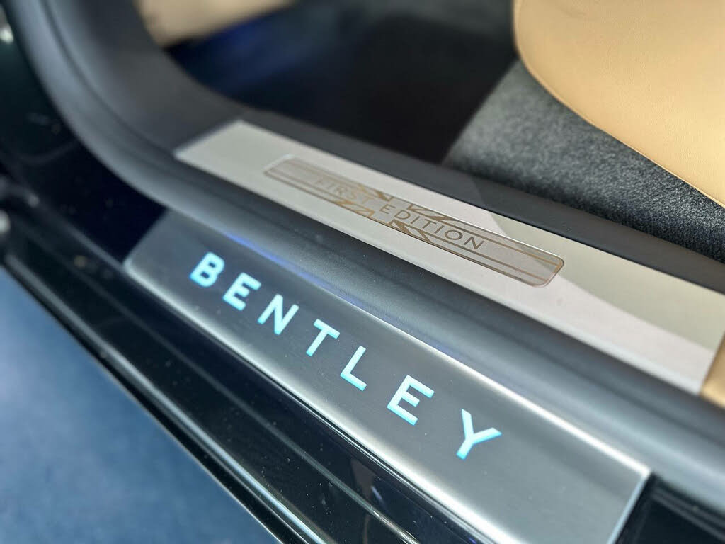 Vehicle Image 23 of 52 for 2020 Bentley Flying Spur