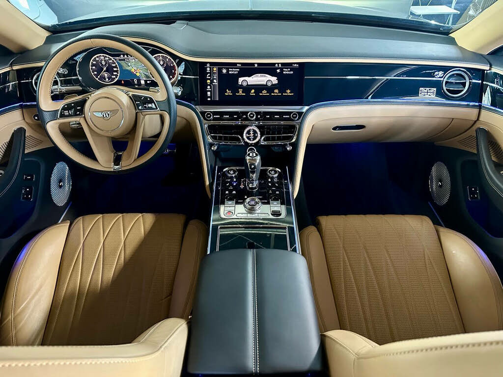 Vehicle Image 37 of 52 for 2020 Bentley Flying Spur