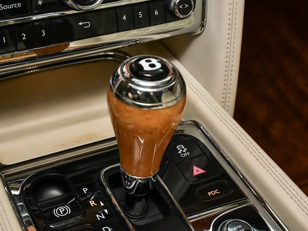 Vehicle Image 27 of 115 for 2017 Bentley Mulsanne