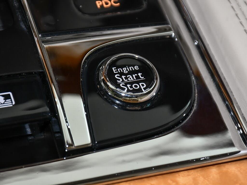 Vehicle Image 28 of 115 for 2017 Bentley Mulsanne
