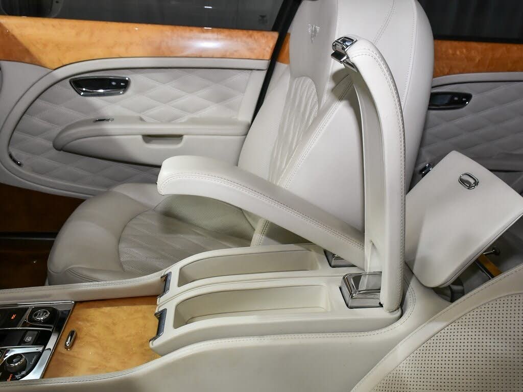 2017 Bentley Mulsanne - 42