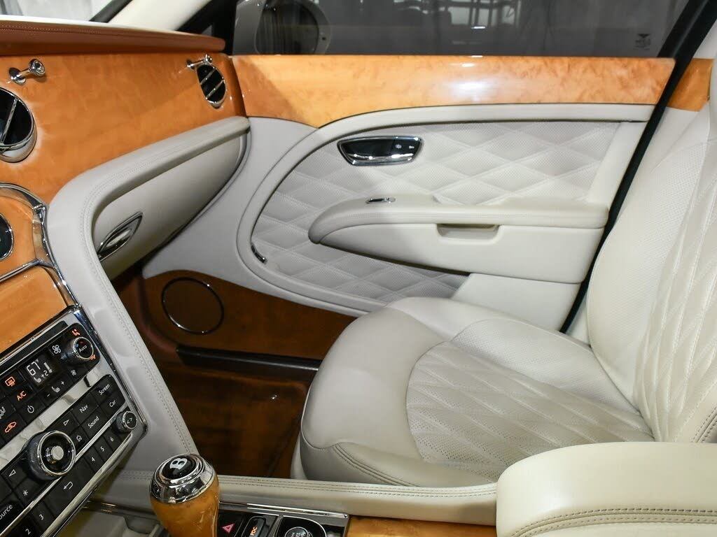 2017 Bentley Mulsanne - 43