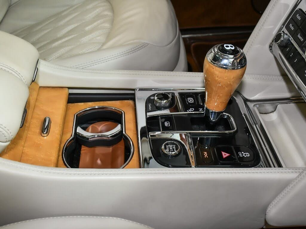 Vehicle Image 61 of 115 for 2017 Bentley Mulsanne