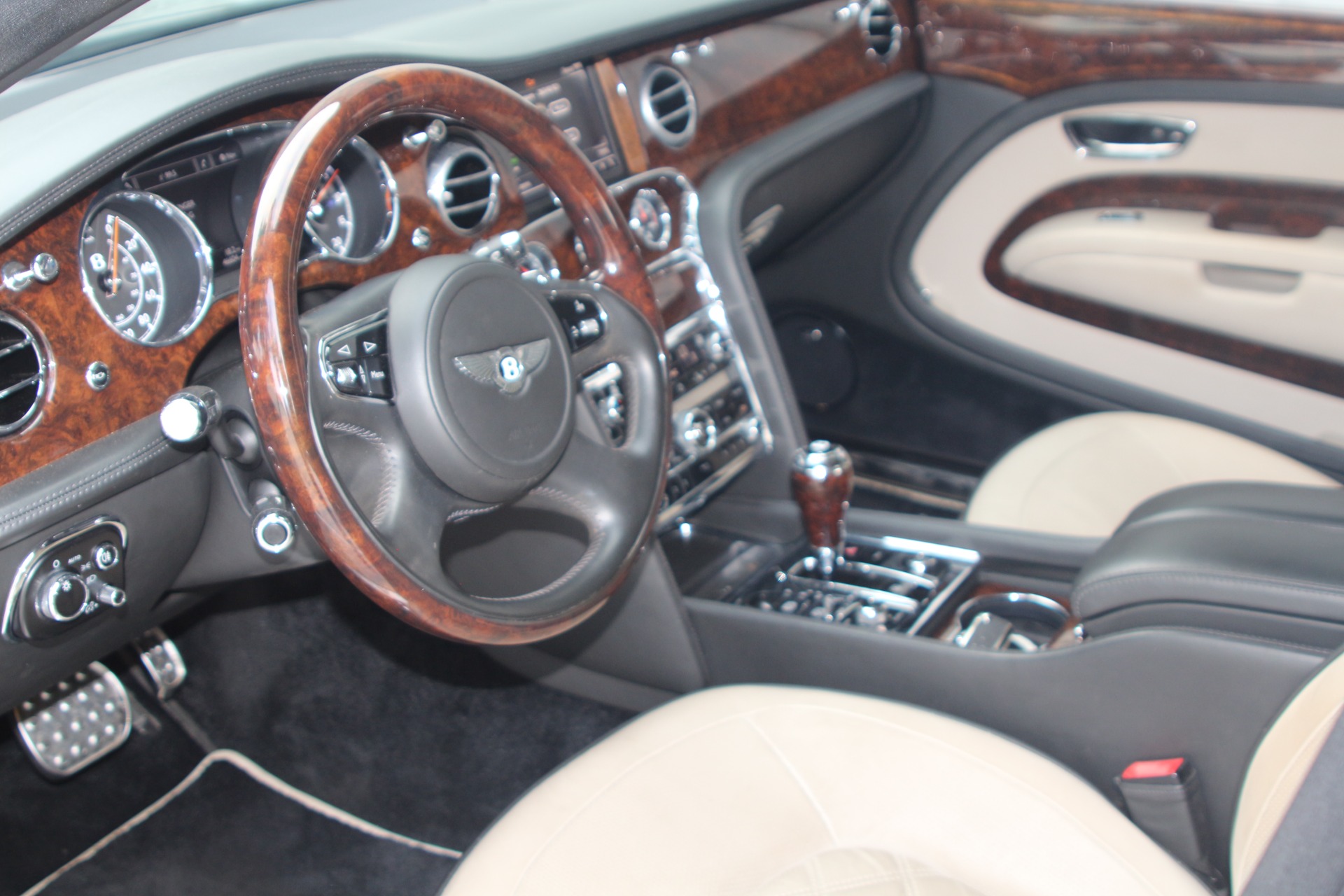 2016 Bentley Mulsanne - 13