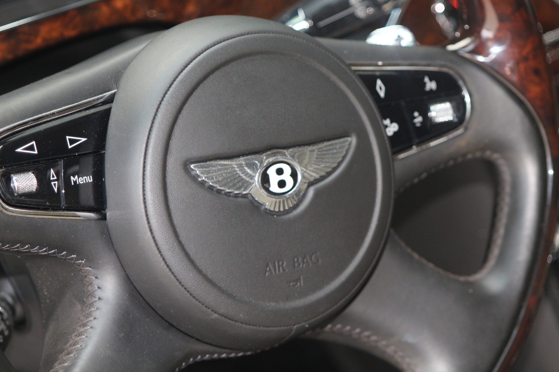 Vehicle Image 17 of 31 for 2016 Bentley Mulsanne