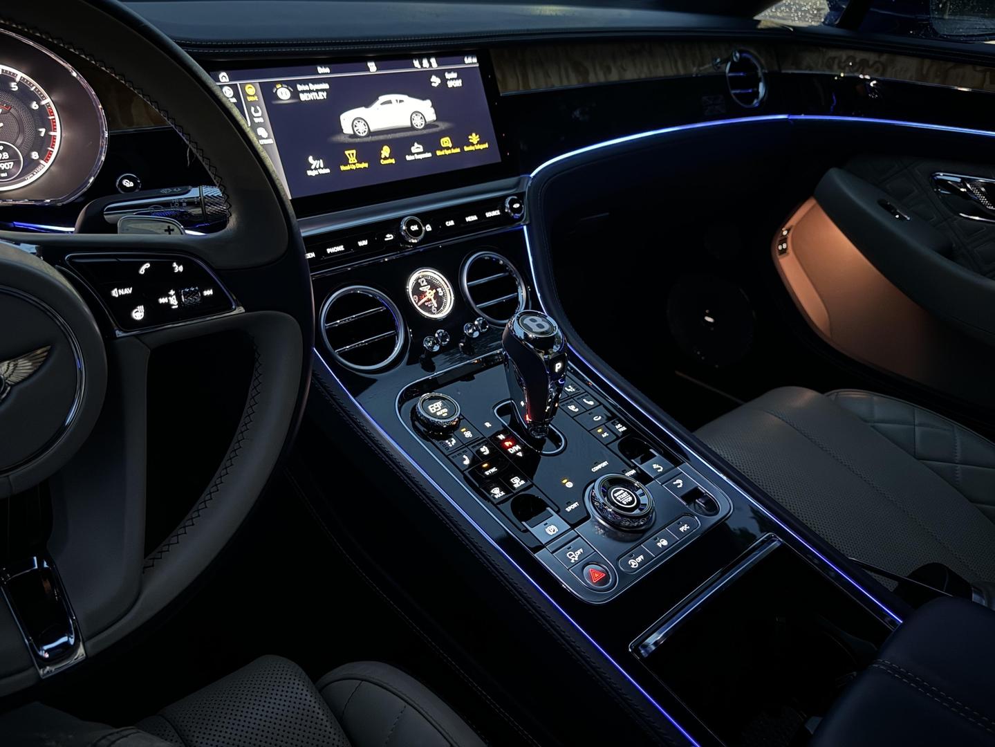 Vehicle Image 14 of 33 for 2020 Bentley Continental