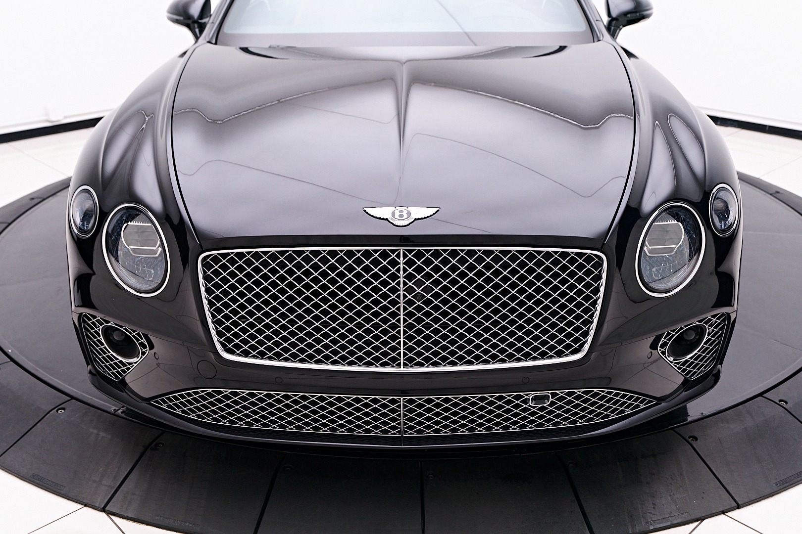 Vehicle Image 13 of 154 for 2020 Bentley Continental