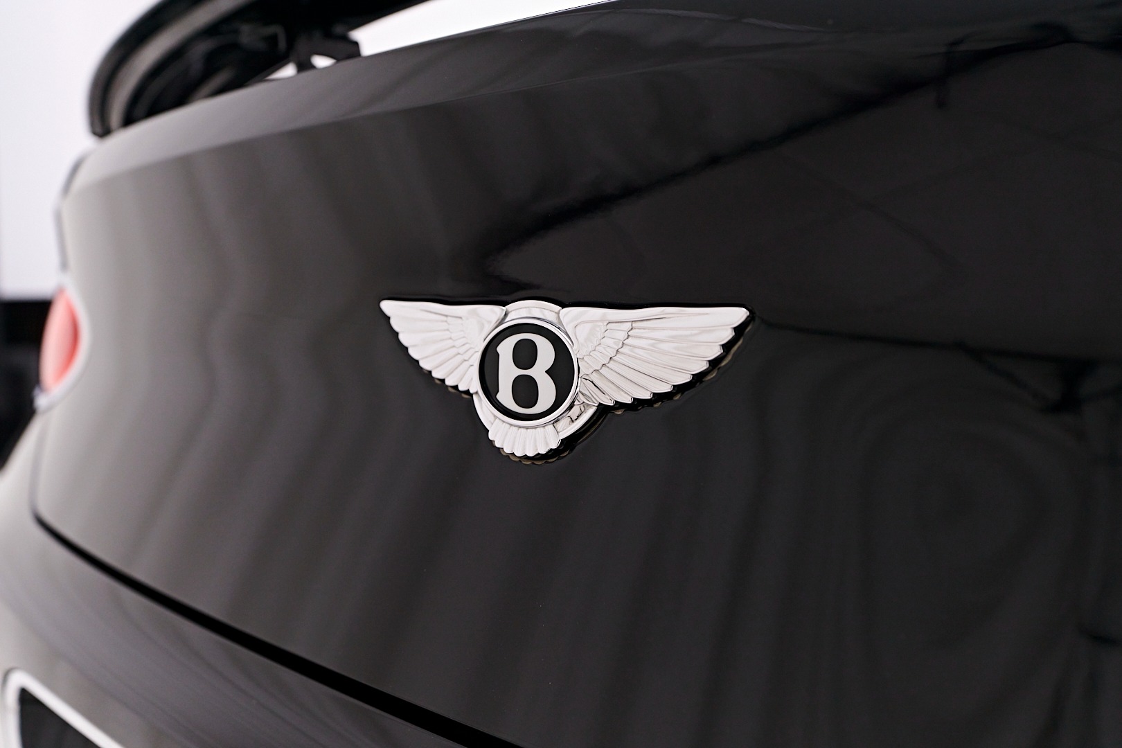 Vehicle Image 18 of 154 for 2020 Bentley Continental