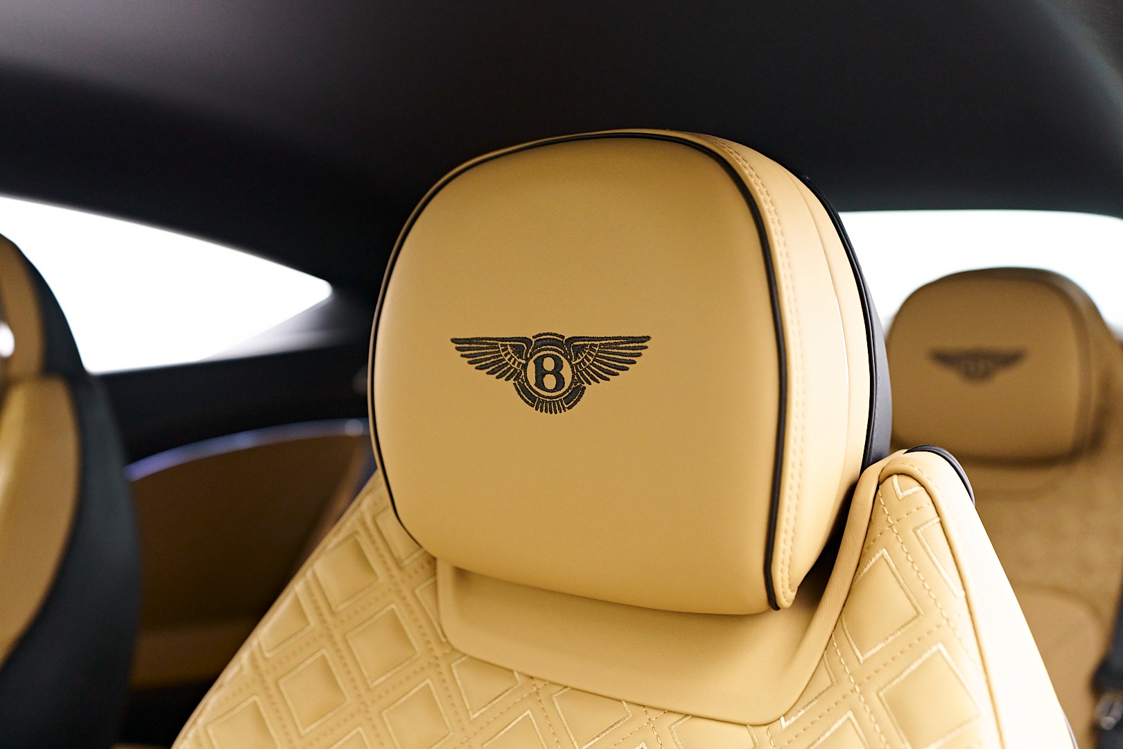 2020 Bentley Continental - 43