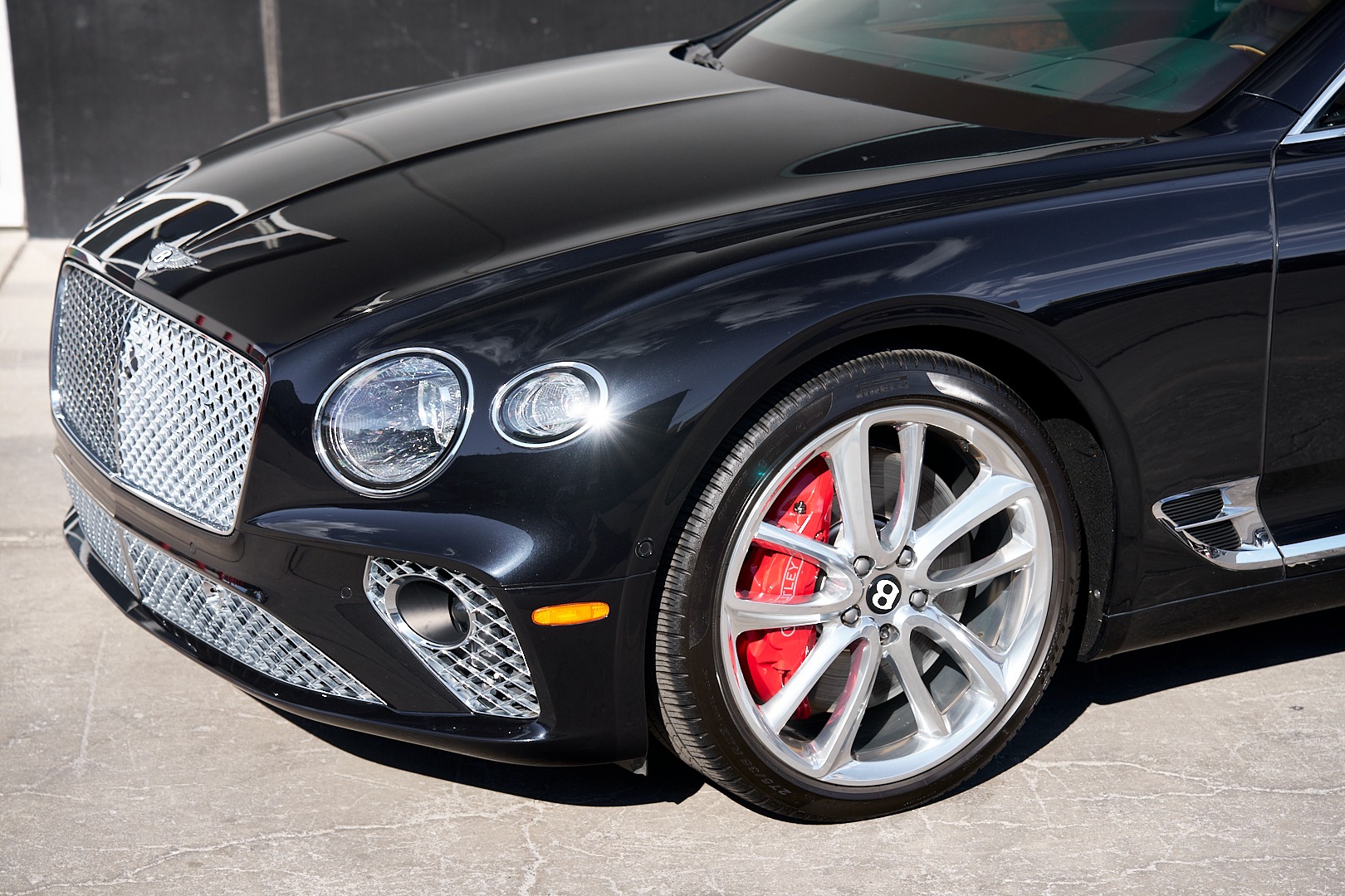 Vehicle Image 5 of 154 for 2020 Bentley Continental