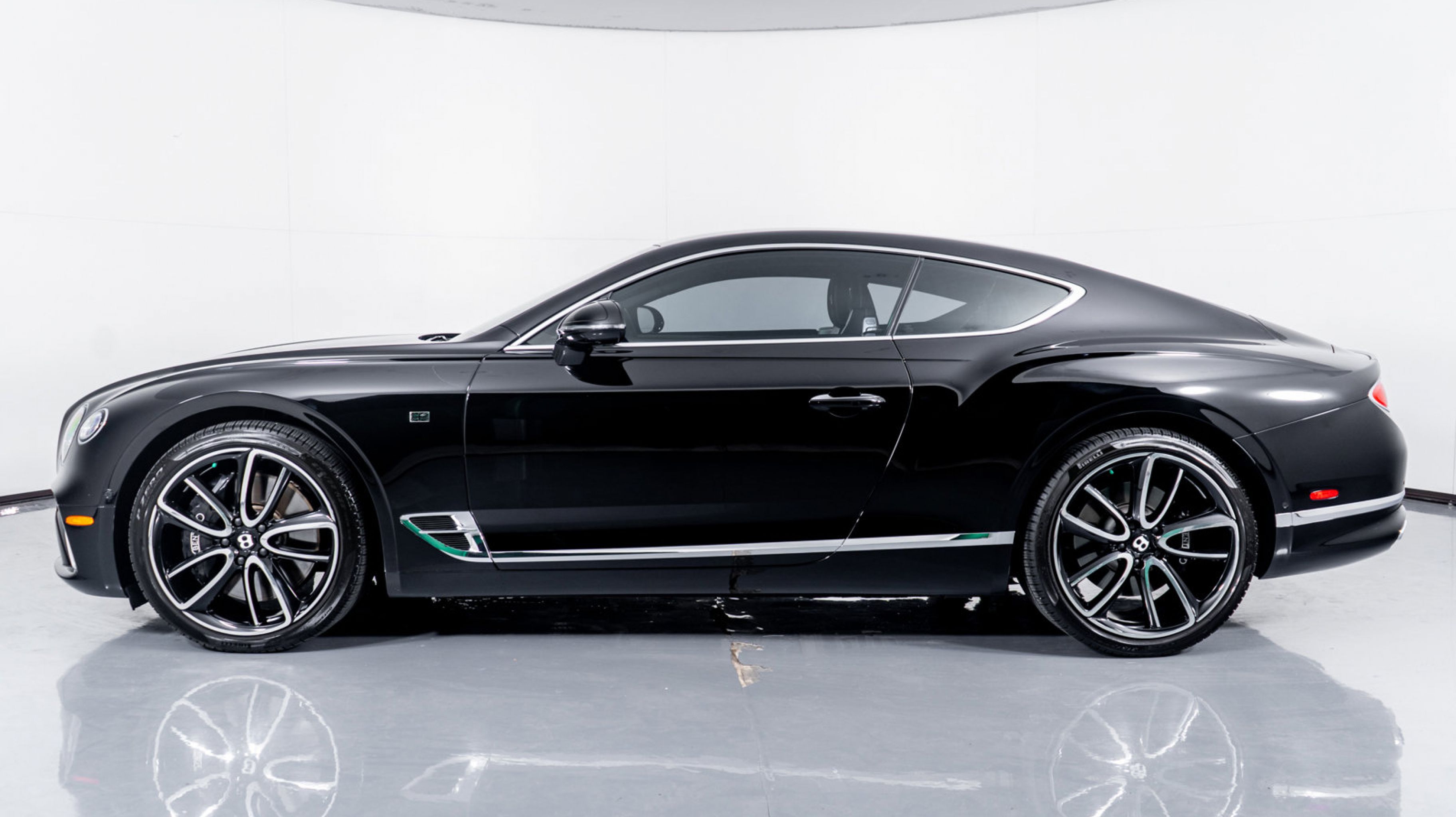 Vehicle Image 19 of 57 for 2020 Bentley Continental