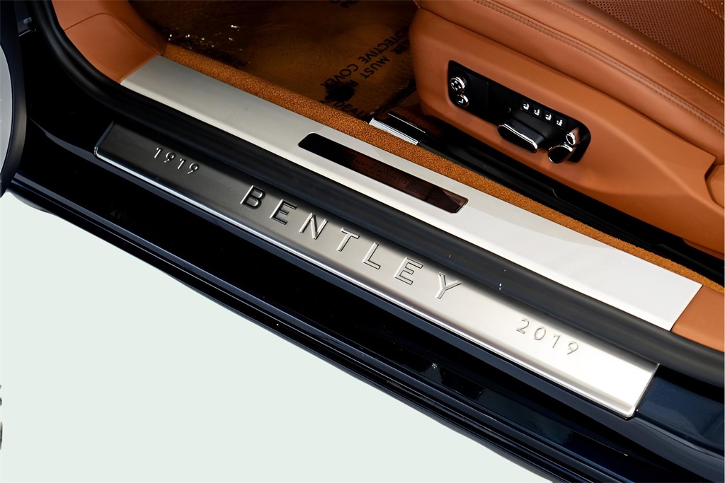 Vehicle Image 23 of 44 for 2020 Bentley Continental