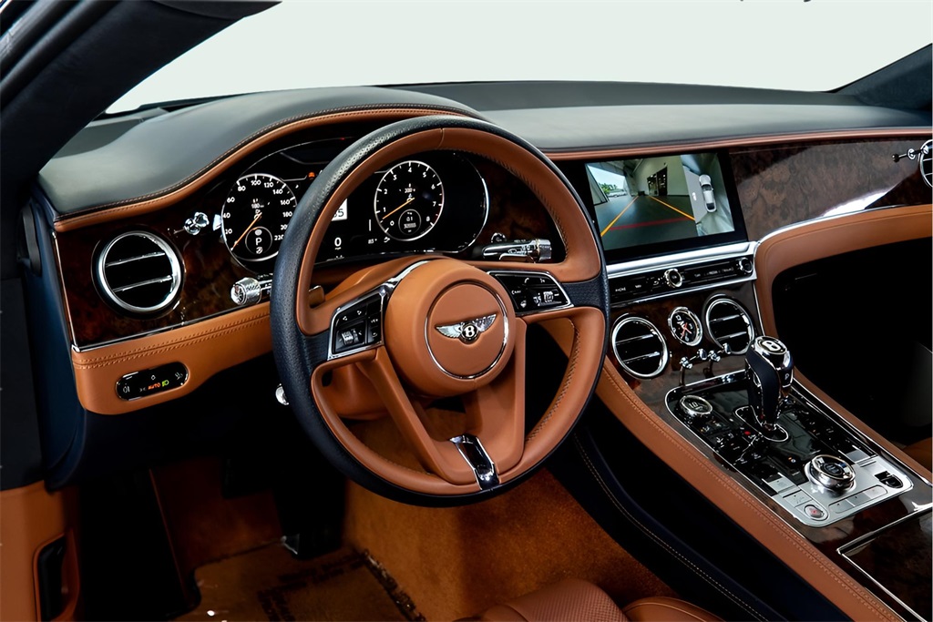 Vehicle Image 26 of 44 for 2020 Bentley Continental