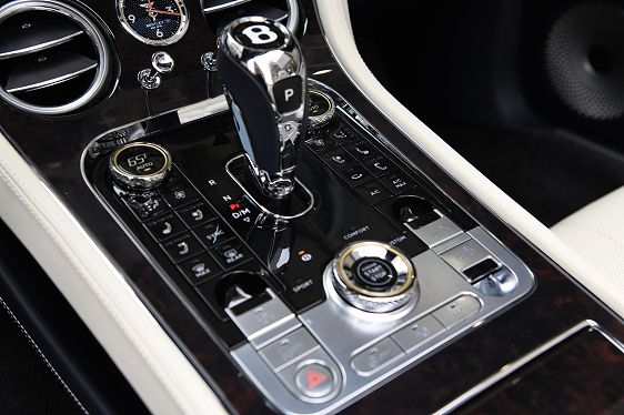 Vehicle Image 17 of 33 for 2022 Bentley Continental