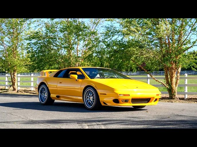 Lotus Esprit V8