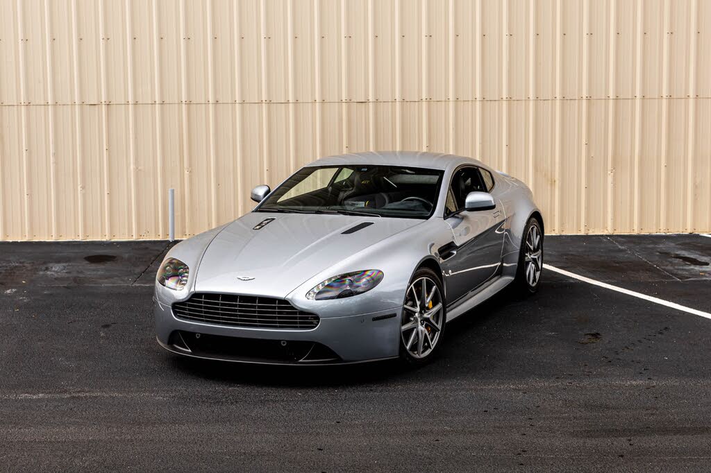 2015 Aston Martin V8 Vantage - 1