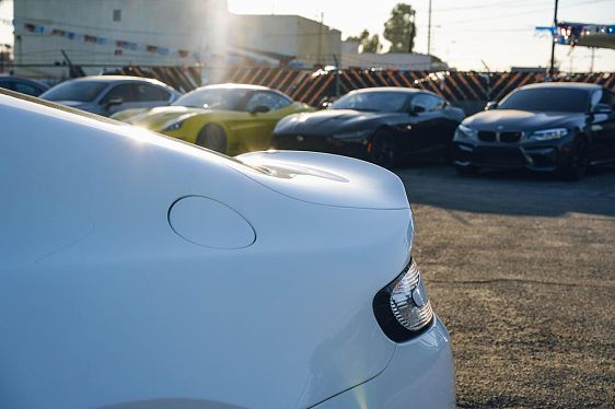 2015 Aston Martin V8 Vantage - 14