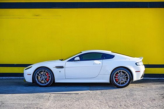 2015 Aston Martin V8 Vantage - 5