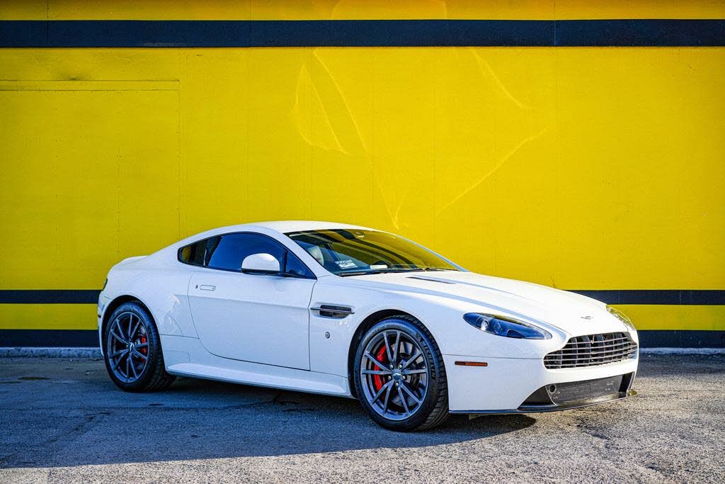 2015 Aston Martin V8 Vantage - 69