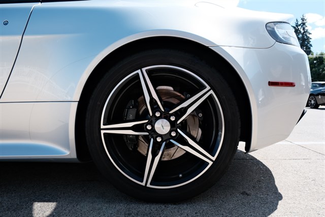 2016 Aston Martin V8 Vantage - 26