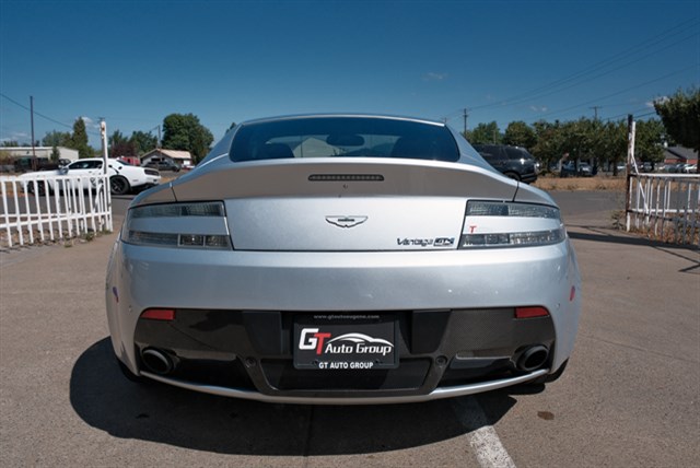 2016 Aston Martin V8 Vantage - 4