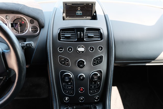 2016 Aston Martin V8 Vantage - 6
