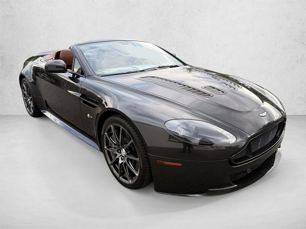 2017 Aston Martin V12 Vantage Roadster