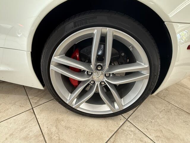 Vehicle Image 10 of 21 for 2015 Aston Martin DB9