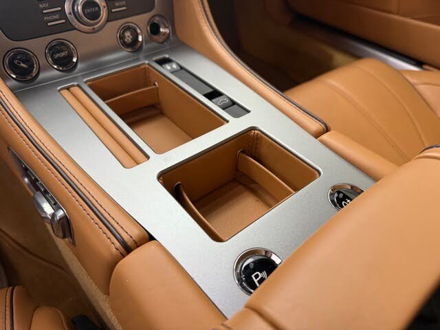 Vehicle Image 14 of 21 for 2015 Aston Martin DB9