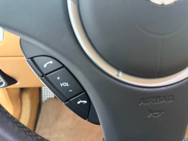 2015 Aston Martin DB9 - 18