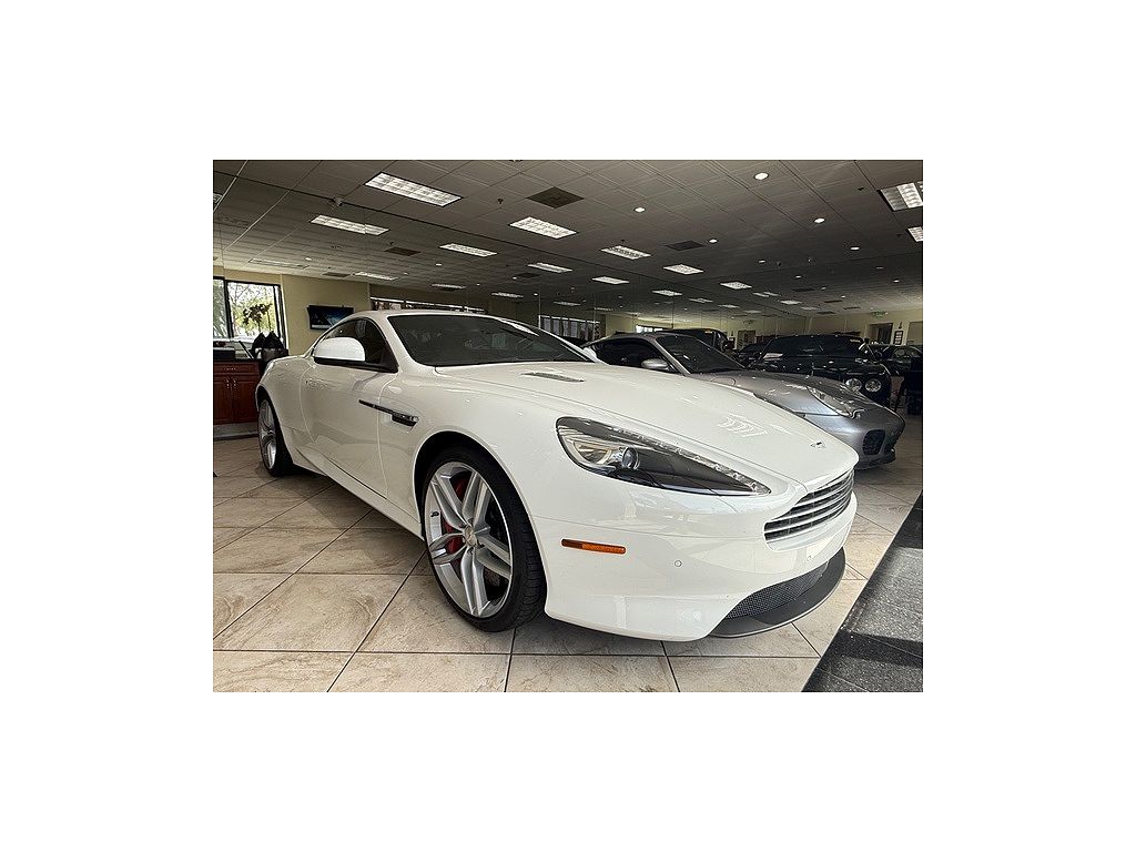 2015 Aston Martin DB9 - 19
