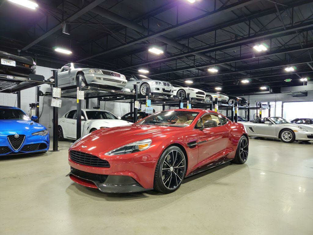 Vehicle Image 22 of 104 for 2014 Aston Martin Vanquish