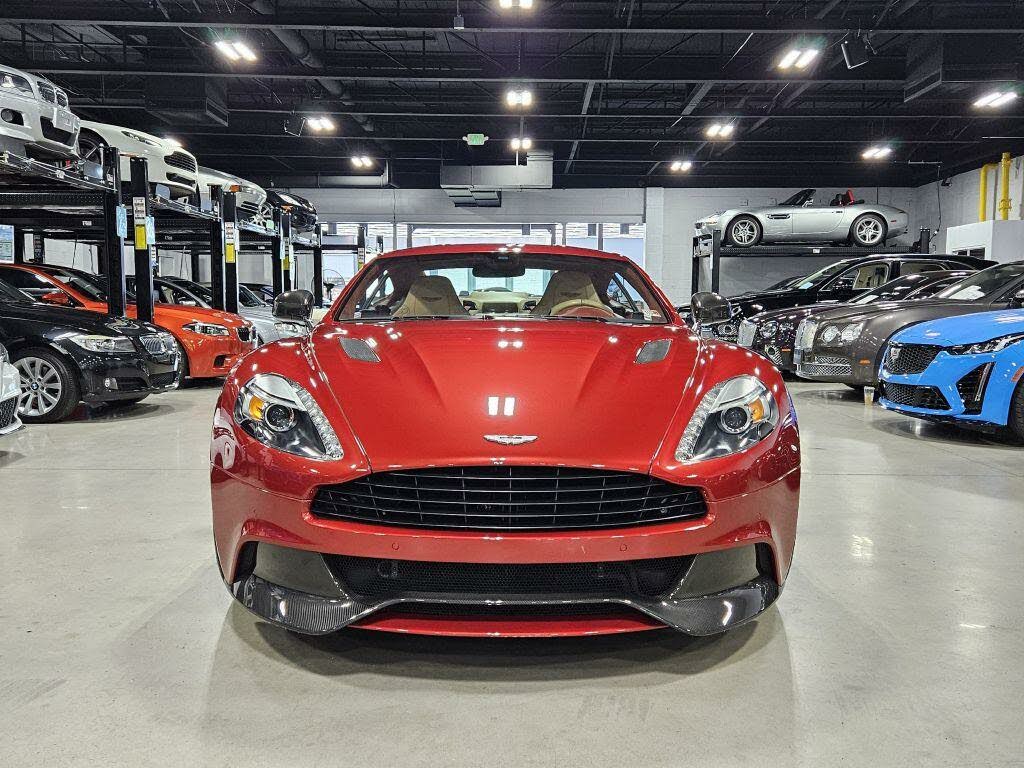 2014 Aston Martin Vanquish - 24