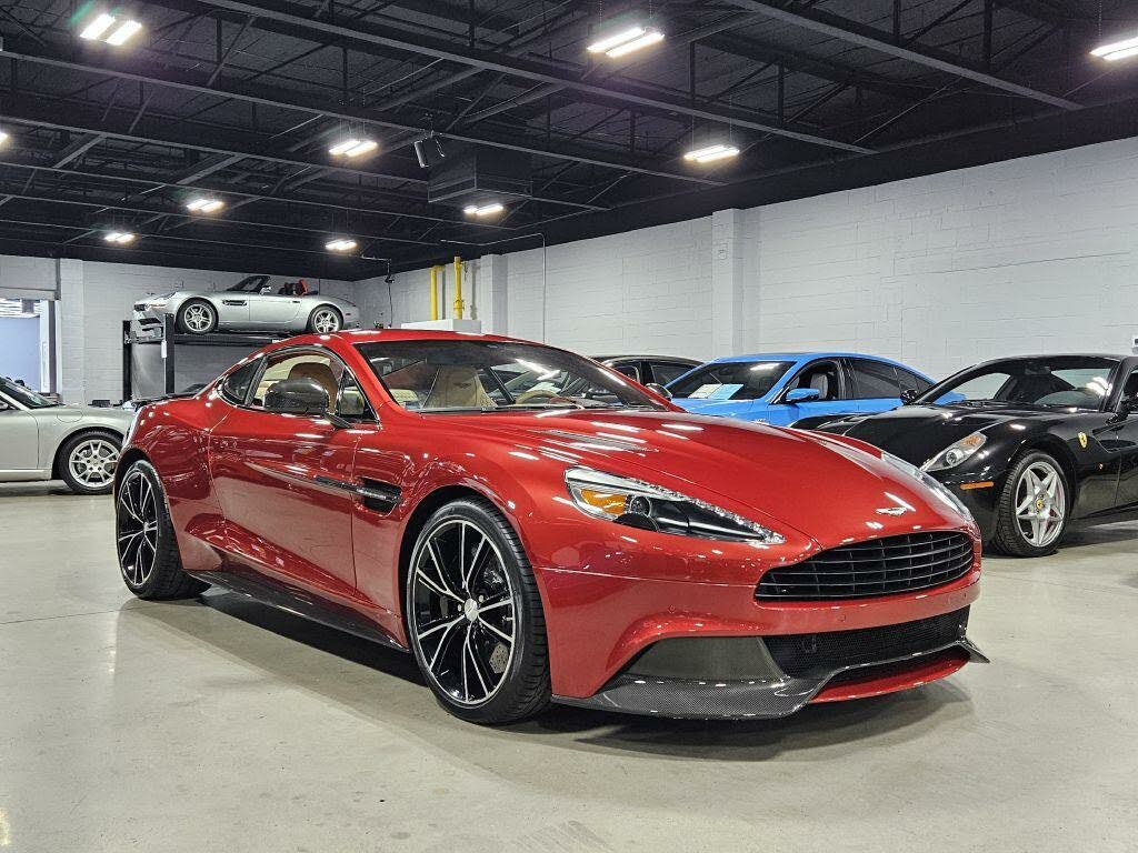 2014 Aston Martin Vanquish - 3