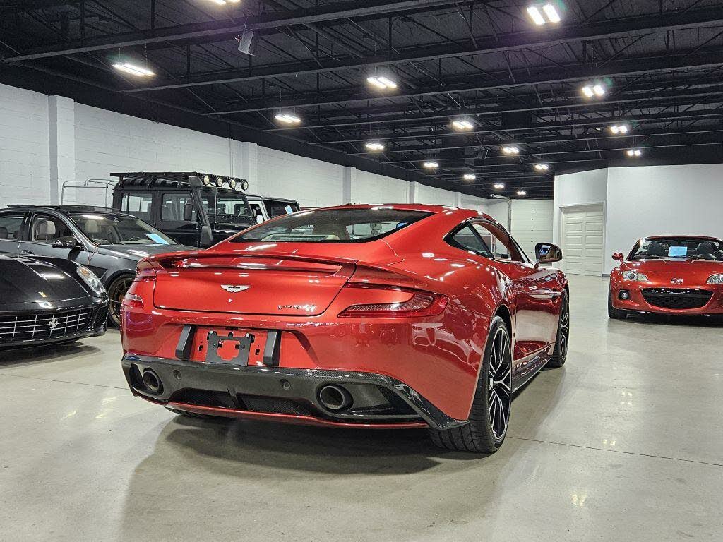 2014 Aston Martin Vanquish - 35