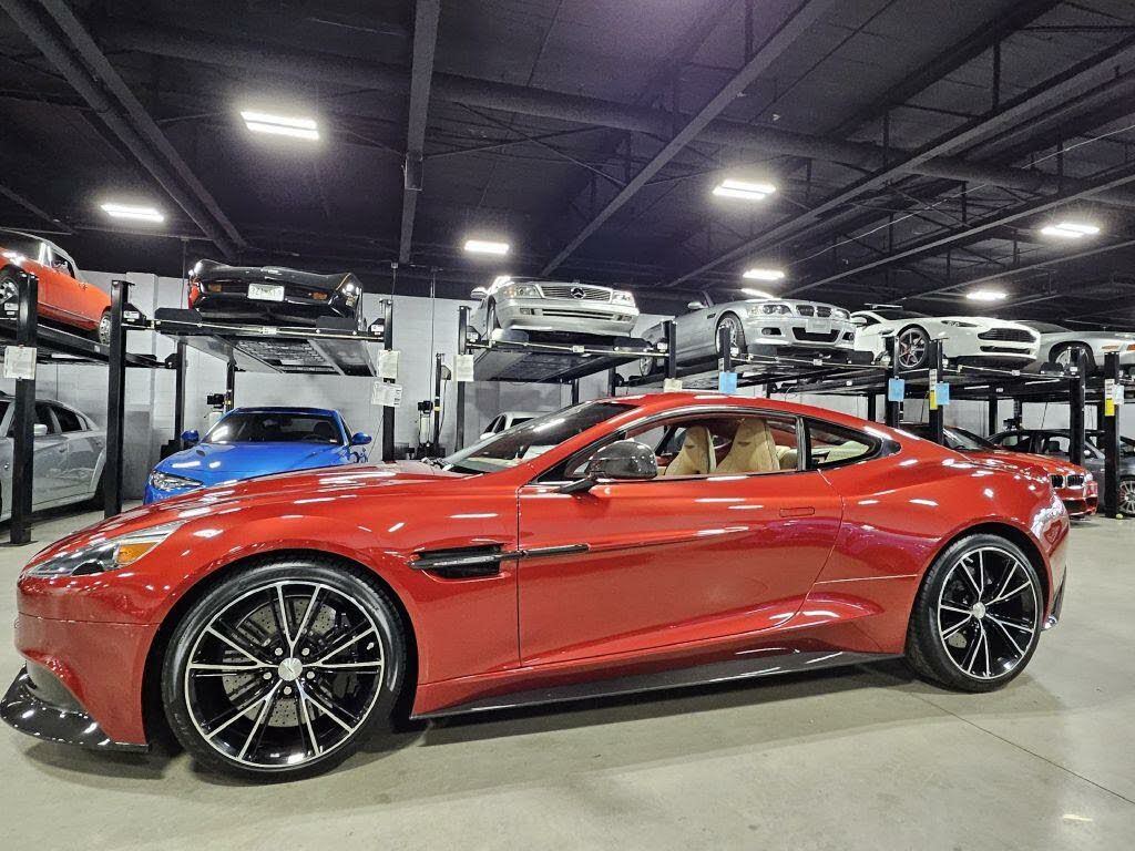 2014 Aston Martin Vanquish - 7