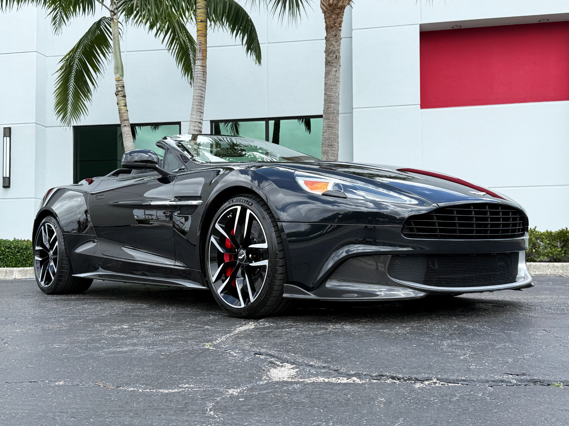 2018 Aston Martin Vanquish S - 15
