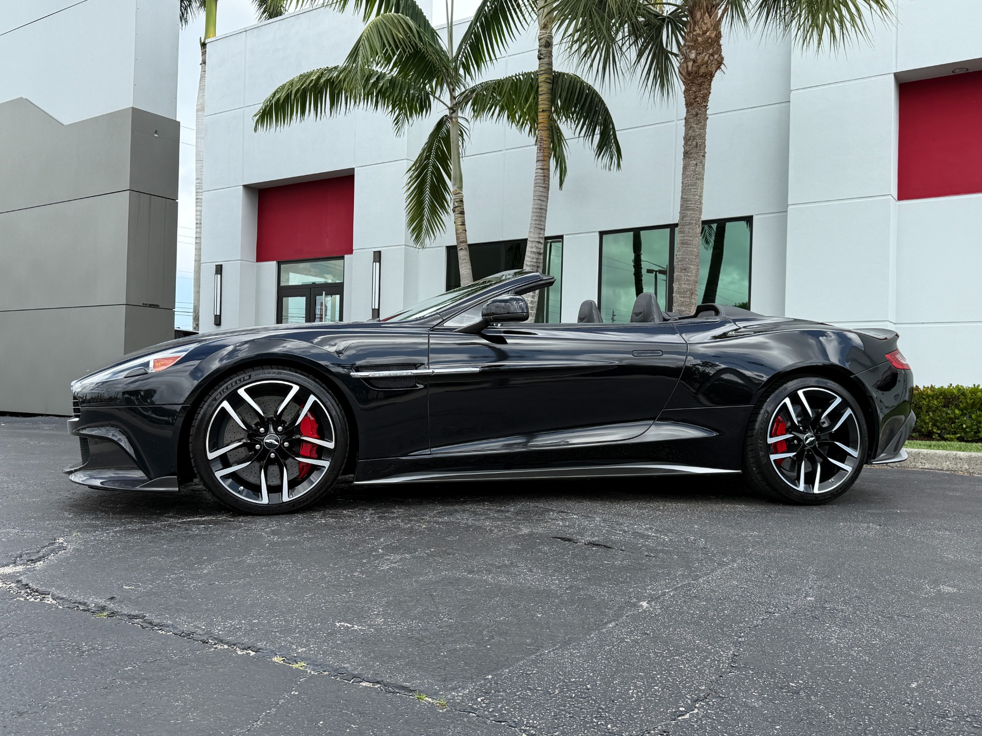 2018 Aston Martin Vanquish S - 22