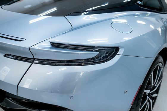 Vehicle Image 23 of 145 for 2018 Aston Martin DB11